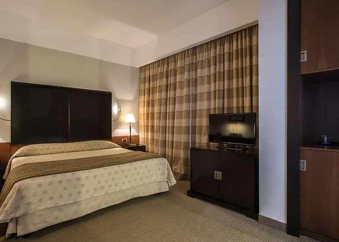 Flyon & Conference Center Hotell 4*
