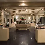 Hotel Flyon & Conference Center 4*