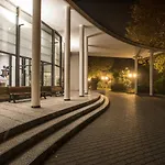 Hotel Flyon & Conference Center