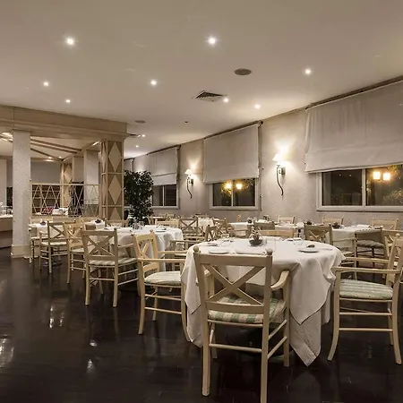 Otel Flyon & Conference Center