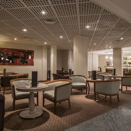 Hotel Flyon & Conference Center 4*