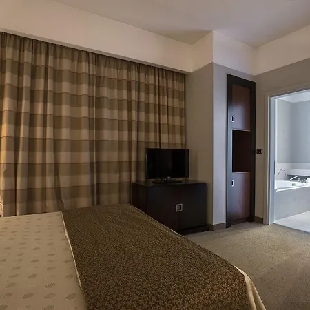 Otel Flyon & Conference Center Bolonya
