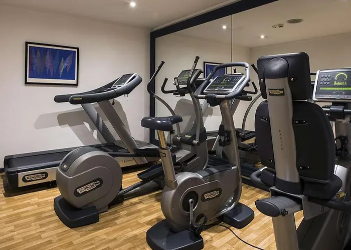 Flyon & Conference Center Hotell