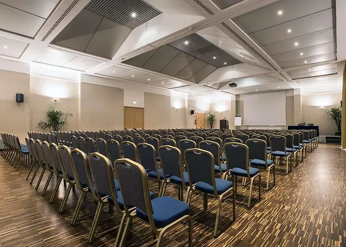 Szálloda Flyon & Conference Center