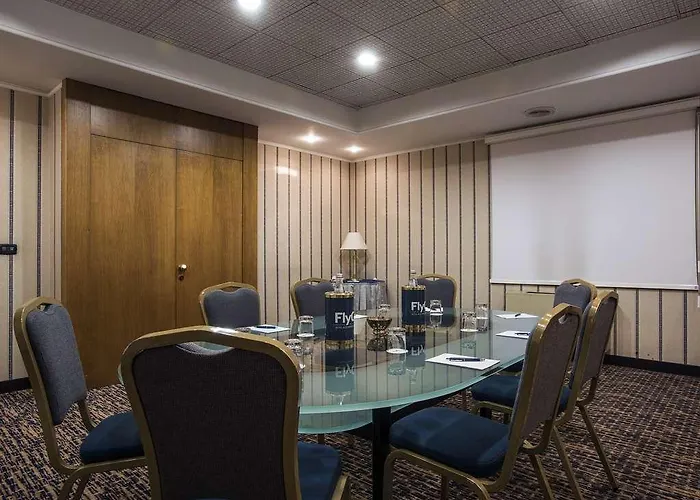 Flyon & Conference Center Hotell