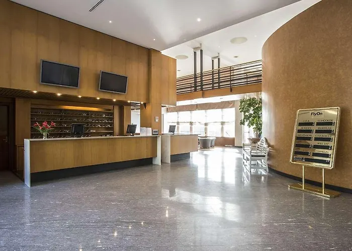 Szálloda Flyon & Conference Center 4*