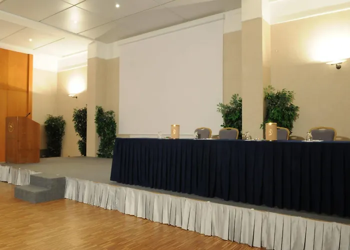 Szálloda Flyon & Conference Center Bologna