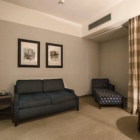 Hotel Flyon & Conference Center