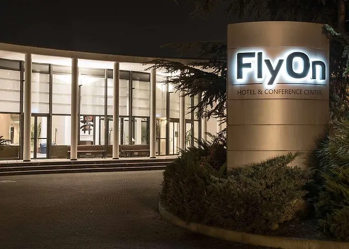 Flyon & Conference Center 4*