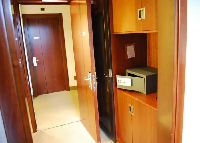 Flyon & Conference Center Hotel Bologne